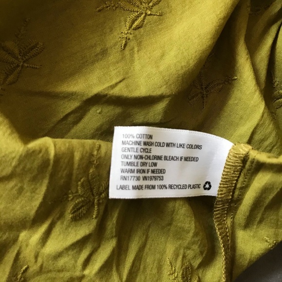 NWT Universal Thread Green Flutter Sleeve Top - Picture 3 of 4